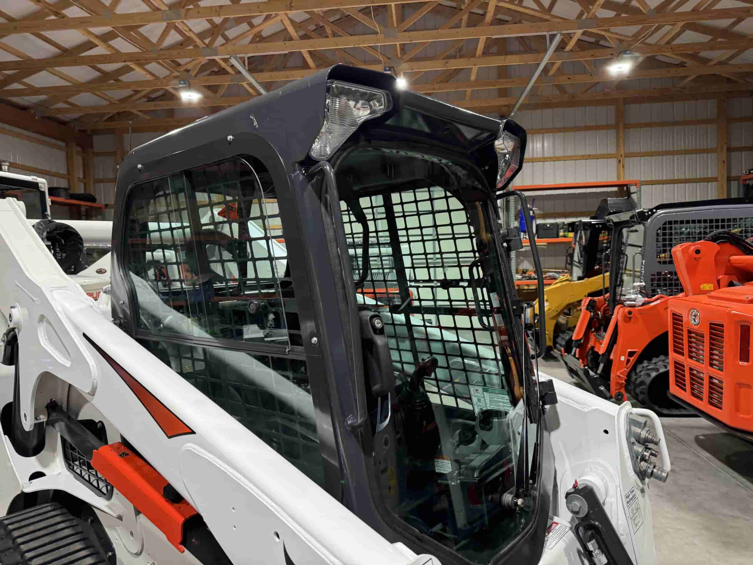 2023 BOBCAT T770
